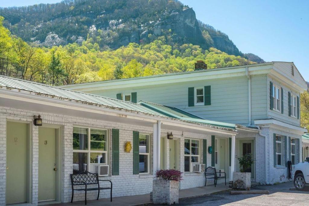 Geneva Hotel & Tiki Bar Chimney Rock Εξωτερικό φωτογραφία
